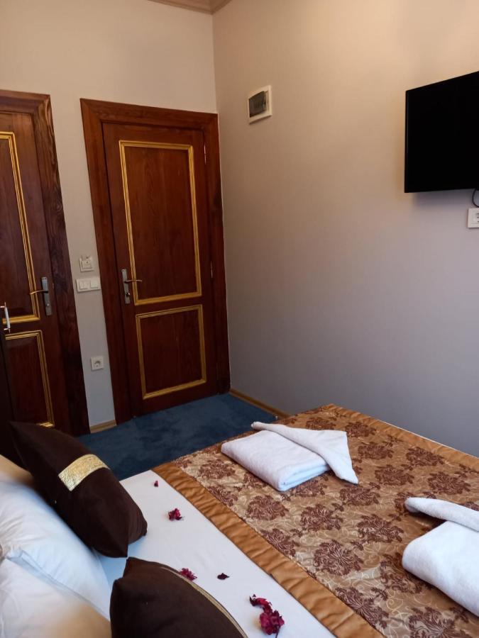 Emirhan Hotel Istanbul Exterior foto